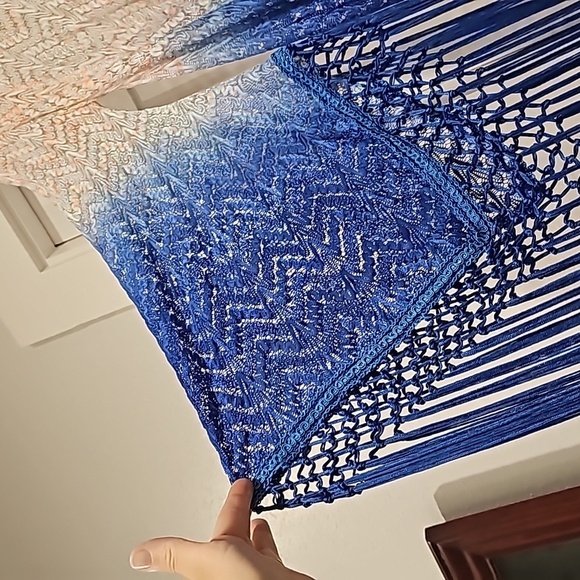 Sky Gorgeous mega bell sleeved knit kimono with tassle fringe size Small - Picture 3 of 8